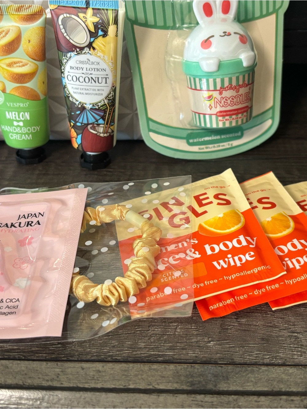 Ipsy Makeup Bag & Beauty Bundle - Picture 10 of 10
